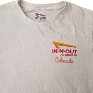 In-N-Out Burger Colorado Graphic T-Shirt Mens Medium White Mountain‎ Back Print